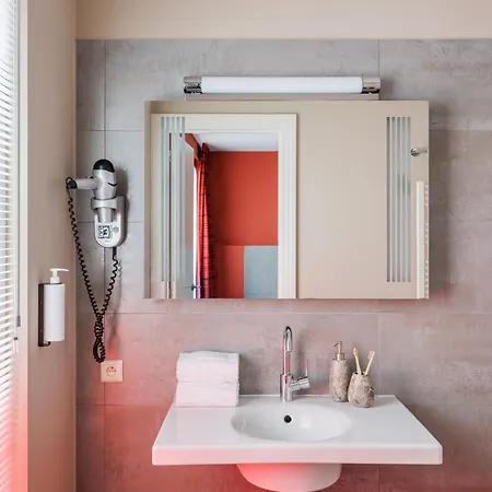 Hotel Pantheon Palace By Wp